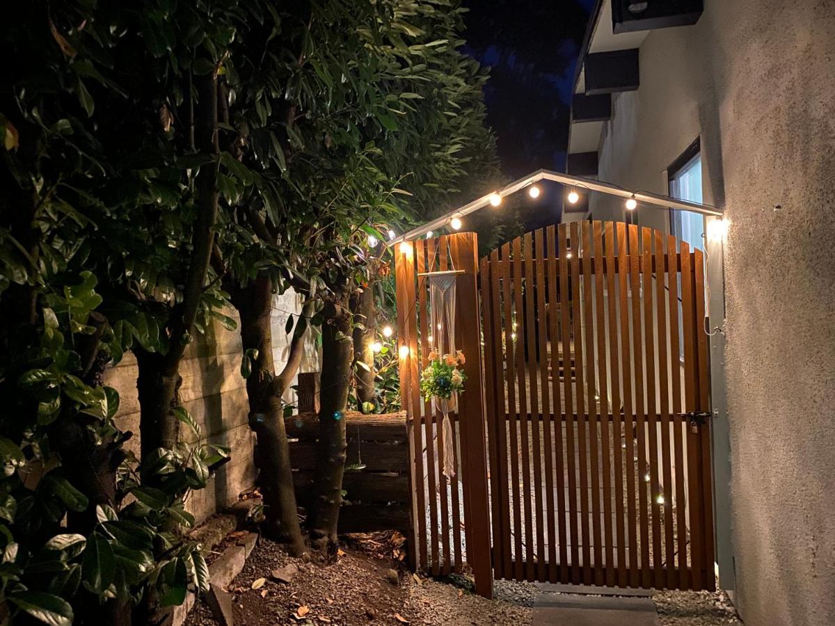 Hudson Homes Bnb Saanich Exterior foto